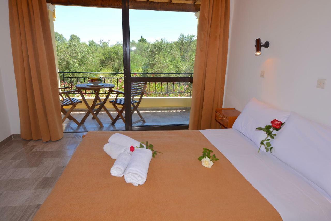 Alexandra Apartments Melíkia Dış mekan fotoğraf