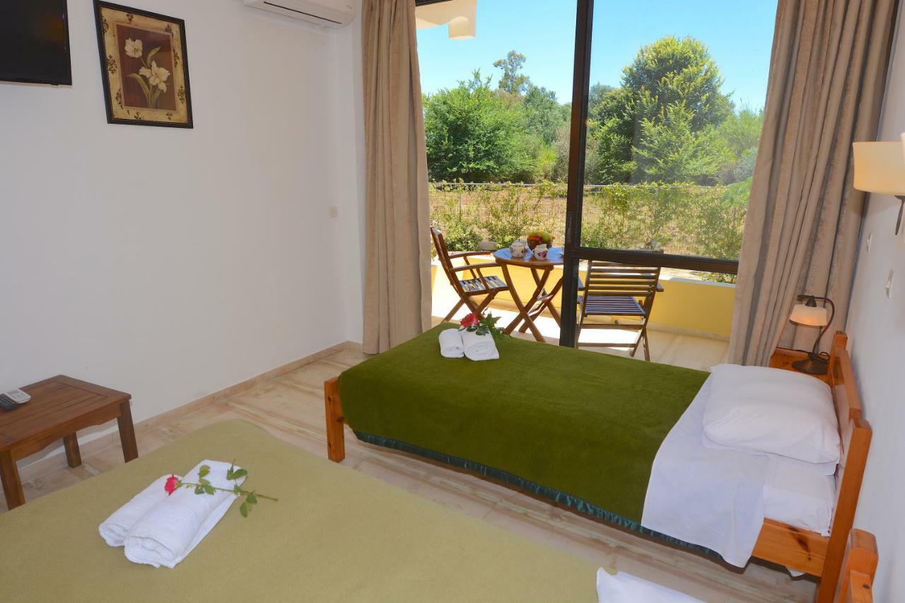 Alexandra Apartments Melíkia Dış mekan fotoğraf