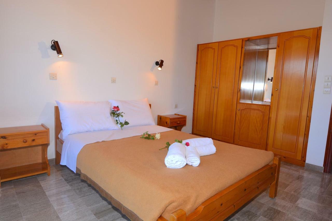 Alexandra Apartments Melíkia Dış mekan fotoğraf